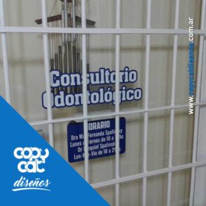 Puerta Vidrio Odontólogo