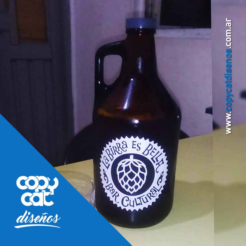Calcos Cervecería Growler